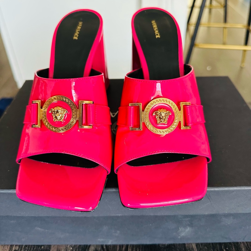 Versace Pink&Gold Sandals